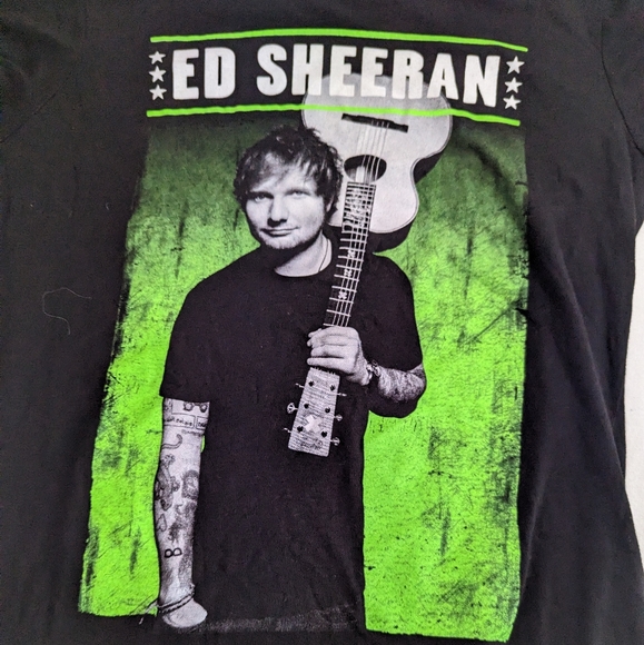 Ed Sheeran Concert Tee with Bold Graphic on Front Size Medium - Picture 4 of 8